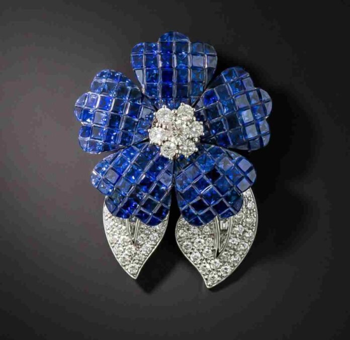 Mavitrra Axis, men’s diamond jewellery, Mavitrra men’s collection, luxury diamond jewellery for men, Axis by Mavitrra, men’s diamond rings, contemporary men’s jewellery, bespoke diamond brand